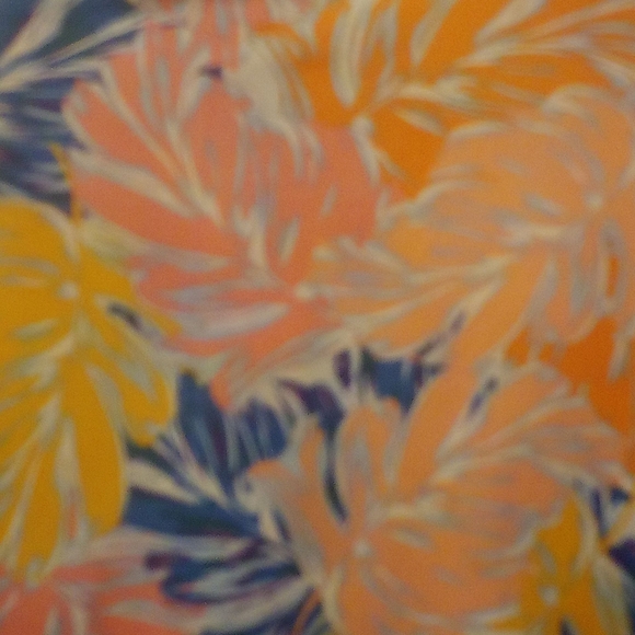 Caribbean Joe - Tropical Floral Pattern, Short Sleeve W/ Tie Accent, Size Medium - Picture 2 of 13